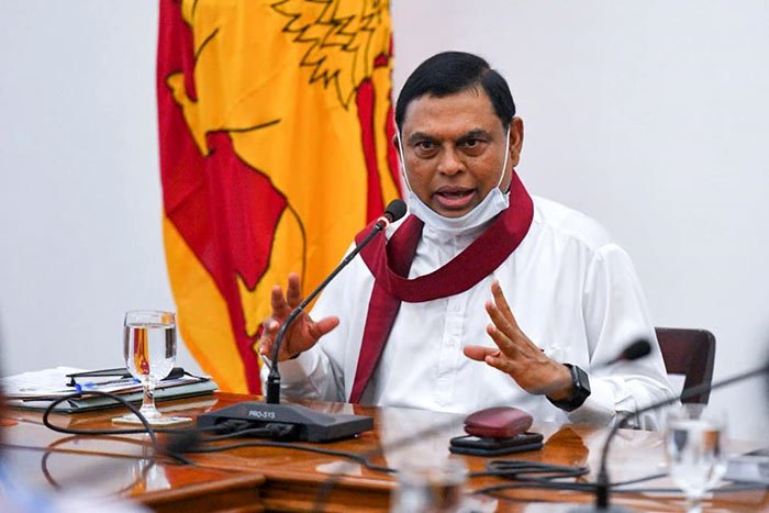 බැසිල් වෙනුවෙන් පුටුව දුන්නොත් ‘ලැබෙන දේ ගැන’ පළවූ වාර්තාව බැසිල් වෙනුවෙන් පුටුව දුන්නොත් ‘ලැබෙන දේ ගැන’ පළවූ වාර්තාව