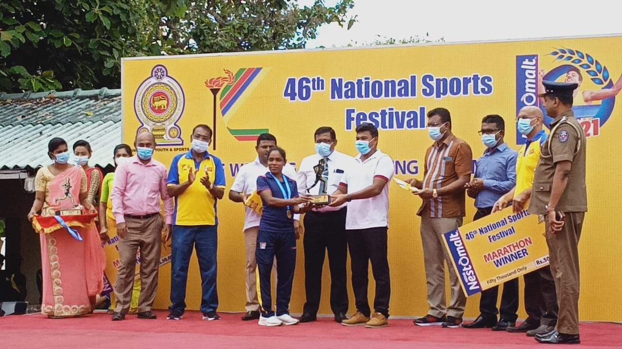 ජාතික මහ ක්රීඩා උළෙලේ ‘මැරතන් ජය’ මුත්තුසාමි සහ වේලු ක්රිෂාන්තිනීට ජාතික මහ ක්රීඩා උළෙලේ ‘මැරතන් ජය’ මුත්තුසාමි සහ වේලු ක්රිෂාන්තිනීට