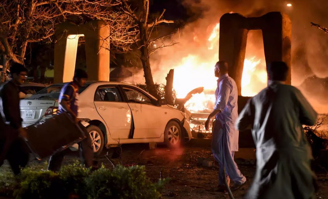 පාකිස්තානයේ චීන තානාපතිවරයා ඉලක්ක කරමින් බෝම්බ ප්‍රහාරයක්