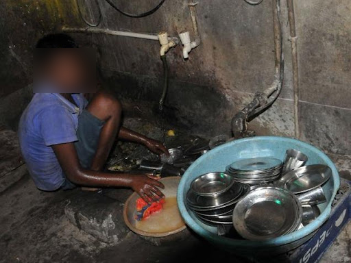 මෙහෙකාර සේවයේ යෙදවිය හැකි අවම වයස ඉහළ දැමීමට යයි