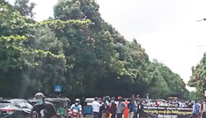 කොතලාවල පනතට එරෙහිව අන්තරේත් පාරට කොතලාවල පනතට එරෙහිව අන්තරේත් පාරට